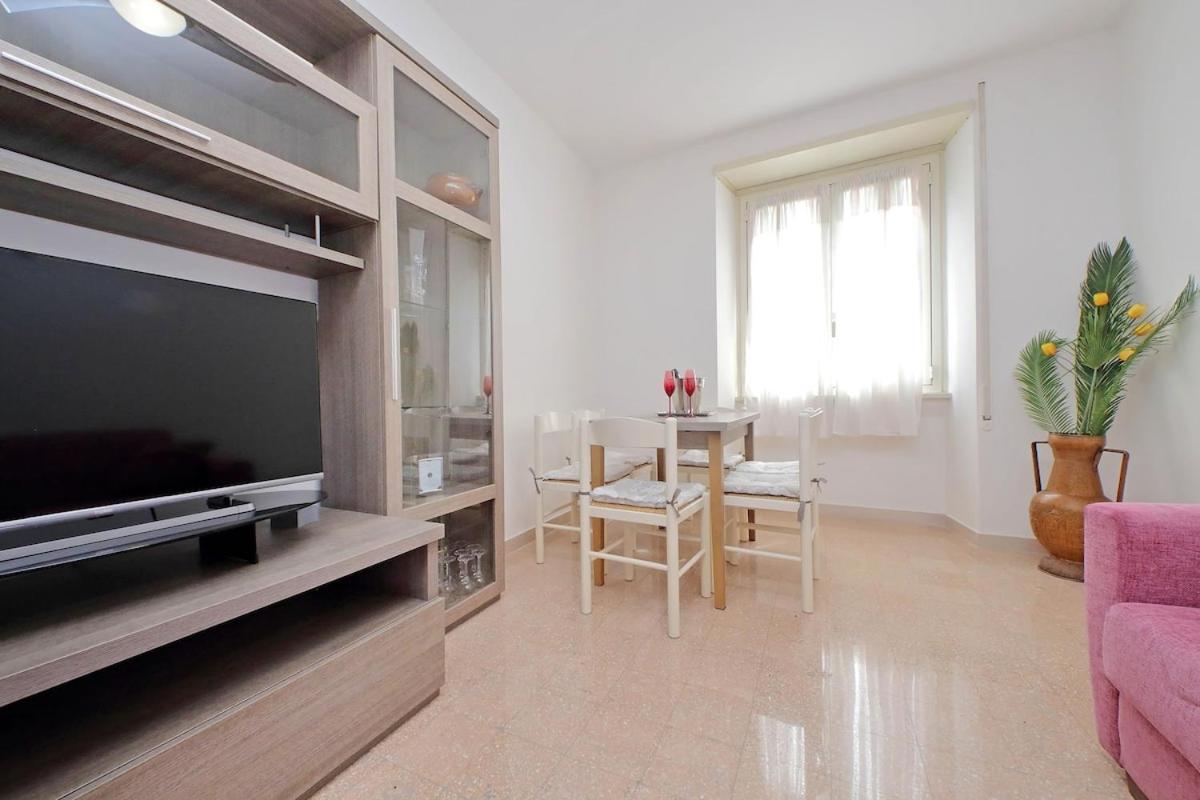 Center In A Few Minutes, La Fenice Appartement *